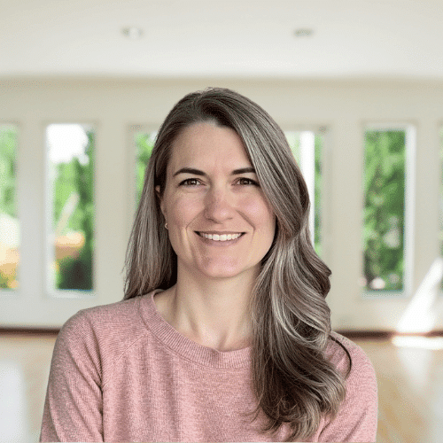 woman with pink shirt